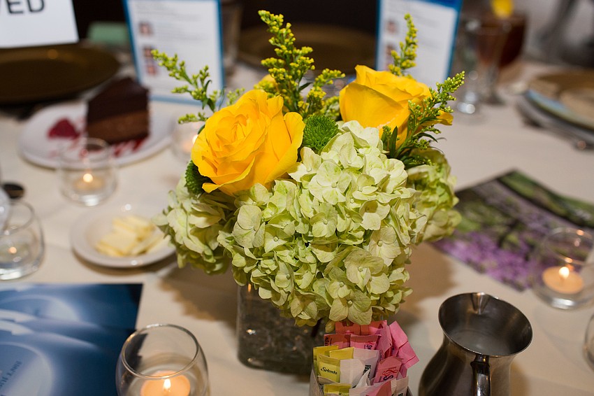 Guests with a star on their bread plate were allowed to take the centerpieces home with them.