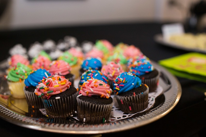 Guests were able to enjoy cupcakes after the presentation.