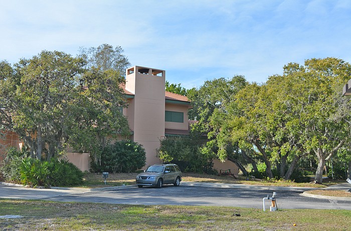 Real estate investor Howard Rooks has offered his two-acre Amore property to the town of Longboat key for $2.2 million.