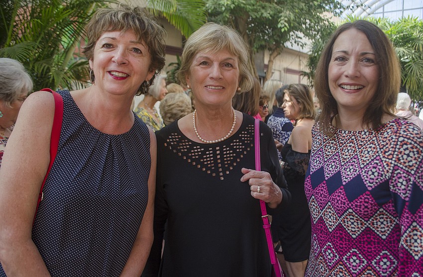 Charest Jocelyne, Lise Veilleux and Sophie Baron