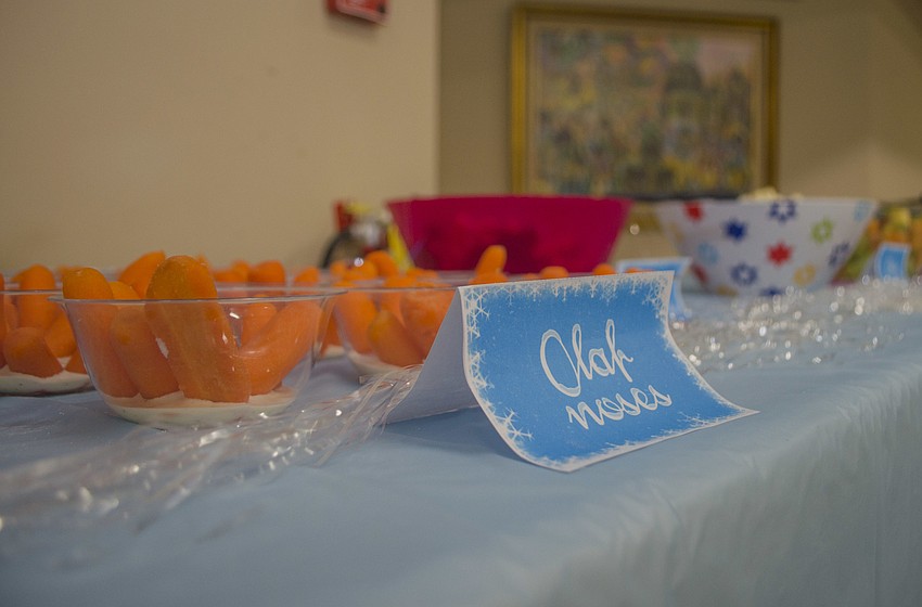 Even the snacks matched the magical theme. Instead of carrots, guests were offered Olaf'   s noses and Sven'   s antlers instead of pretzels.