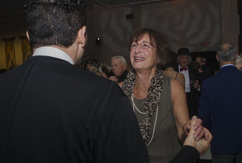 Judy Gelman dances with Luis Pena