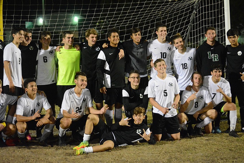 The Mustangs will face Plant City in the regional final.