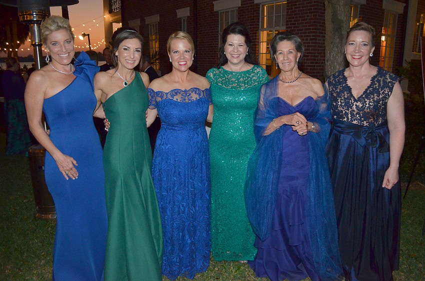Co-Chairwomen Mickey Davis, Donna Koffman, Jamie Becker, Bianca Lawrence, Honorary Chairwoman Cornelia Matson and Conservation Foundation of the Gulf Coast President Christine Johnson