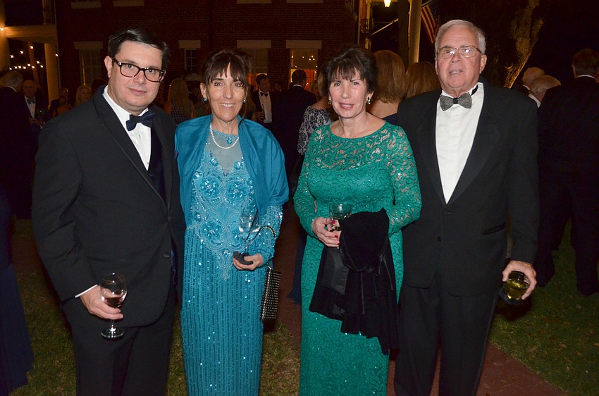 Glenn and Dianne Shipley with Jane and Marty Faust