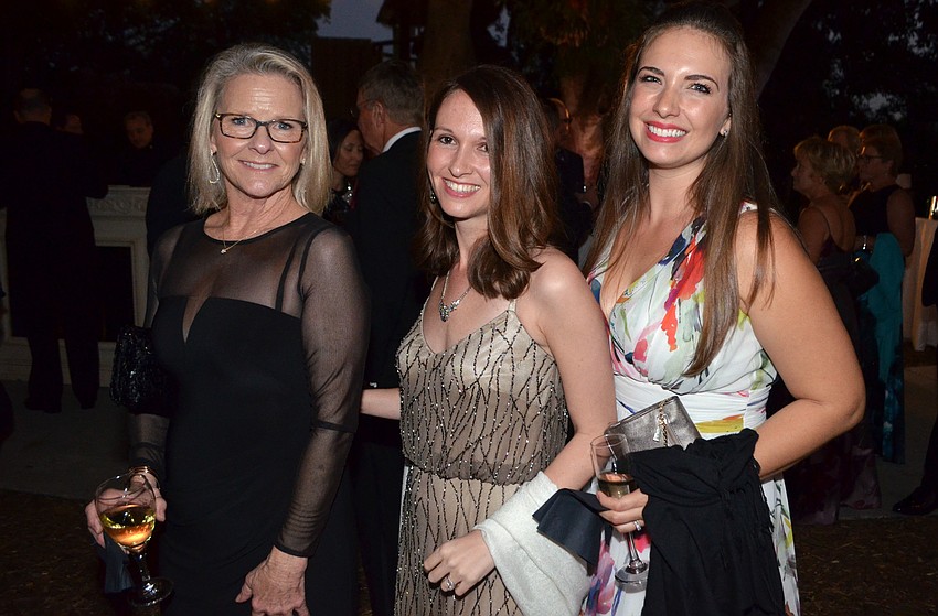 Katie Hayes, Lauren Hayes and Katie Cianfaglione