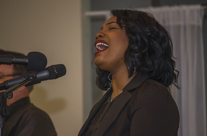 Randi Jackson sings the National Anthem.