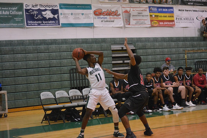 Blauvelt Georges looks for a teammate.