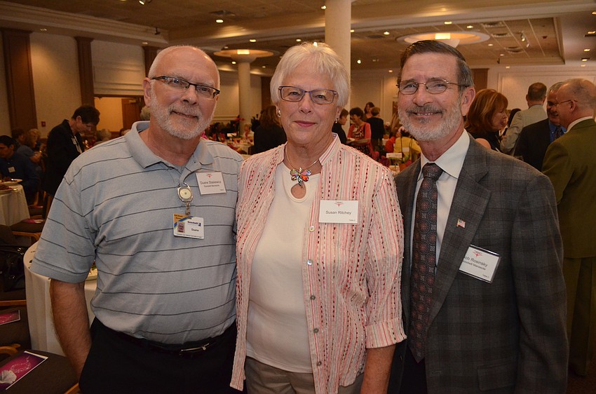 Duane Stasiewicz, Susan Ritchey and award winner Bob Rosinsky