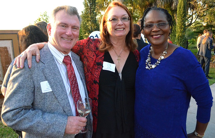 Mike and Jan Davis with Rachel Shelley