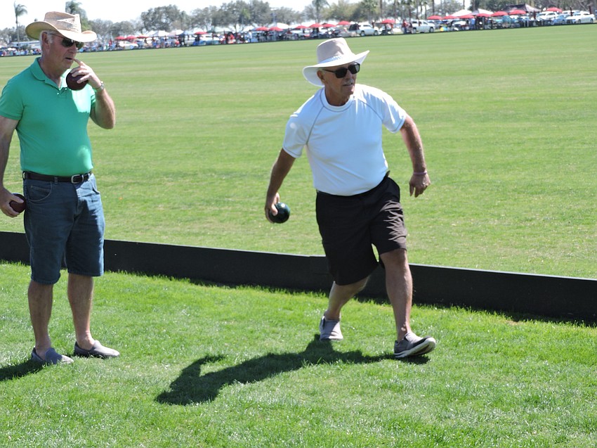 South Hadley, Mo.'  s Don Lacarite and Waterlefe Golf & River Club'  s Jim Carey enjoy some bocce before the match.