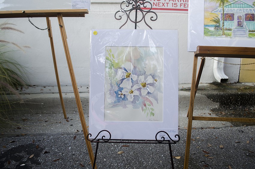 The Sarasota Urban Sketchers sold original art to benefit two area art teachers.