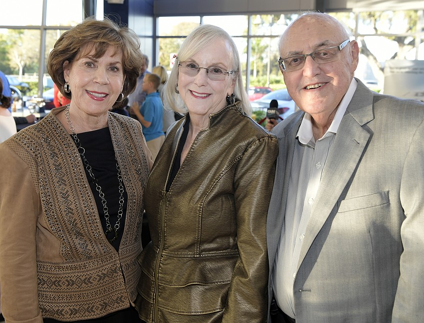 Lorraine Vitale with Myrna and David Band