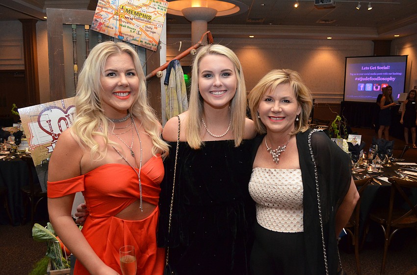 Taylor Karp, Sarah Karp and their mother, Tammy Karp