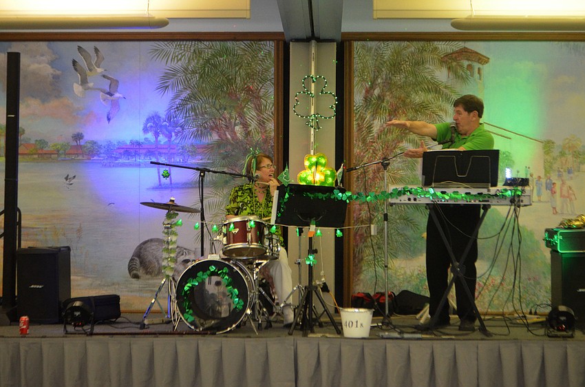 Patsy and Majella performed live music throughout the entire evening.