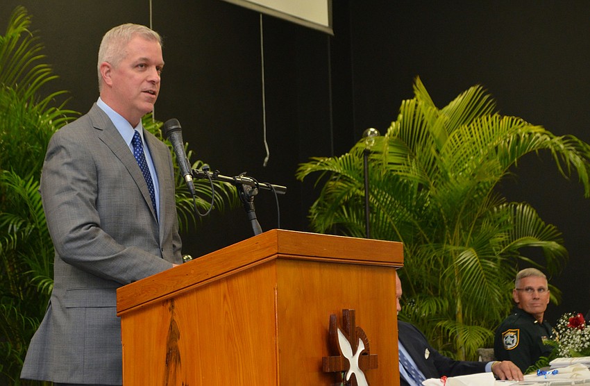 Master of Ceremonies Scott Dennis welcomes guests at the Mayors’ Feed the Hungry 30th Anniversary Celebration on March 22 at Harvest Church.