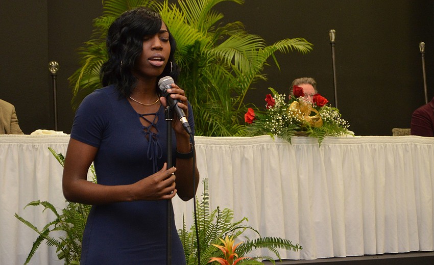 Singer Sheaquess Mapps performs at the Mayors’ Feed the Hungry 30th Anniversary Celebration on March 22 at Harvest Church.