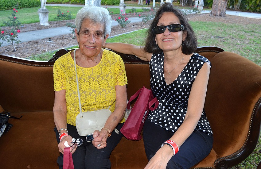 Adeline Fricchione and Laura Fratello