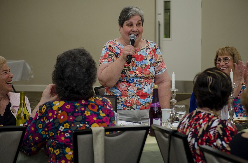Elaine Klein lead Temple Emanu-El'  s women'  s Seder.