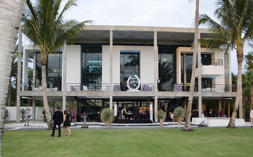 Guests at Starry Night Dinner 3 on April 17 took tours of the venue, the home of Elaine and Bill Crouse.