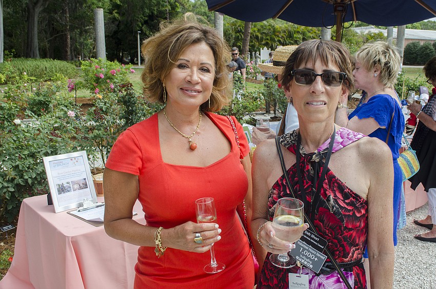 Mayra Schmidt and Debora Short