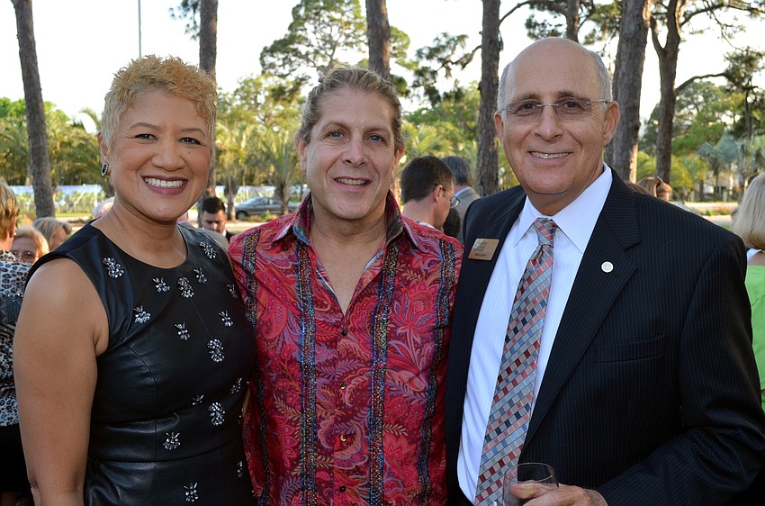 Rosenda and Tom Calloway with Bob Carter