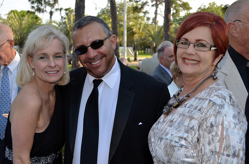 Shannon and Jody Feinroth and Lynne Ross