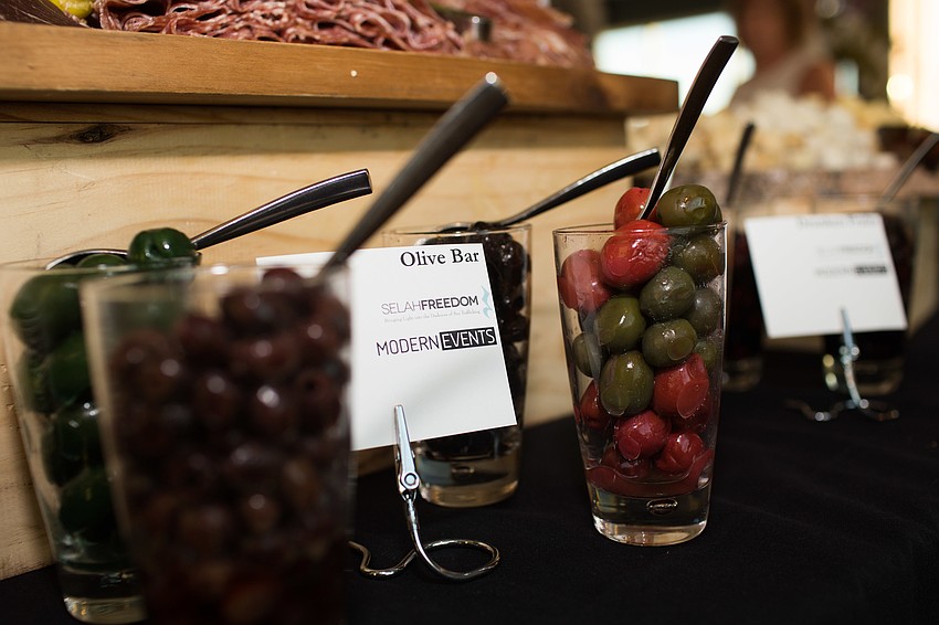 Modern Events provided light bites for the evening.