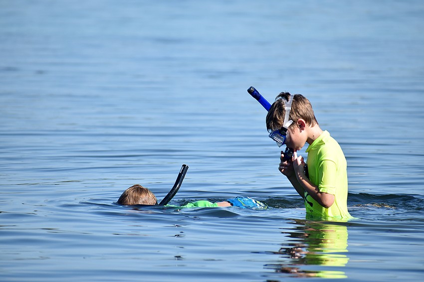 Oliver Nichols and Ryan Ruthhaar explore the New Pass waters.
