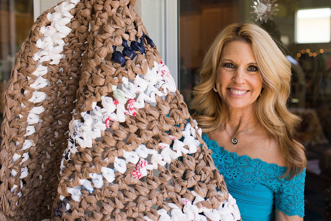 Sarasota woman uses grocery bags to make mats for the homeless