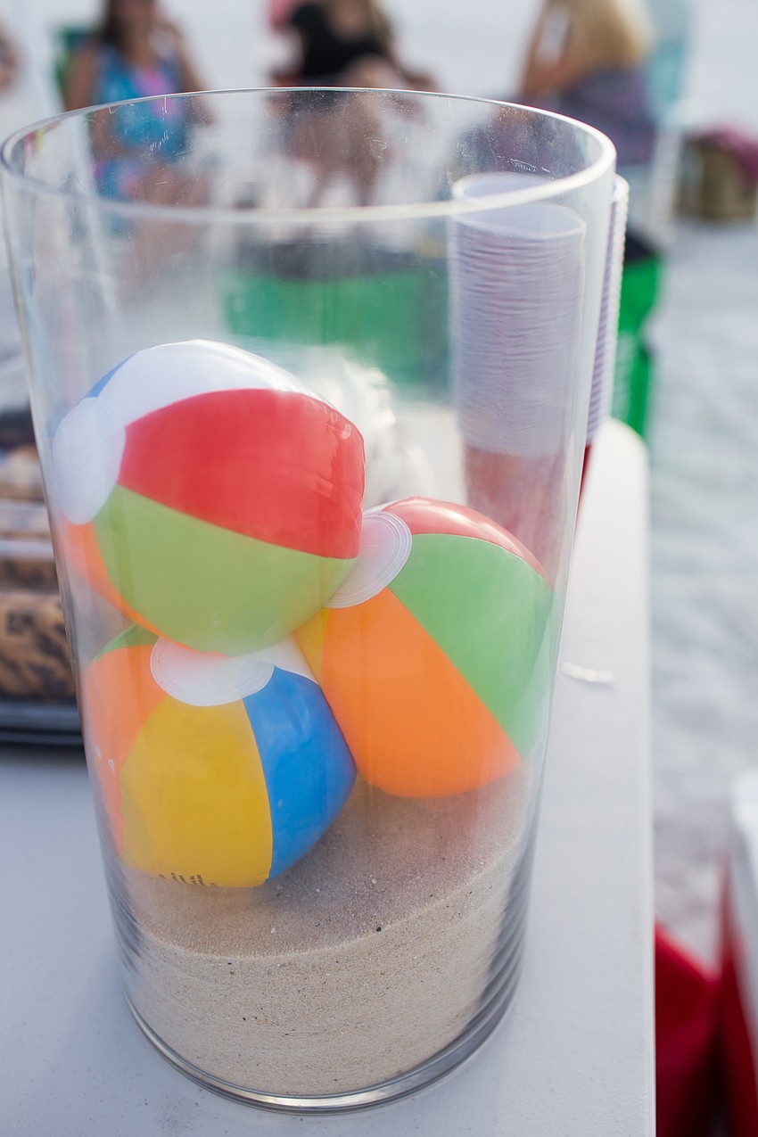 Snacks were available for attendees to munch on.