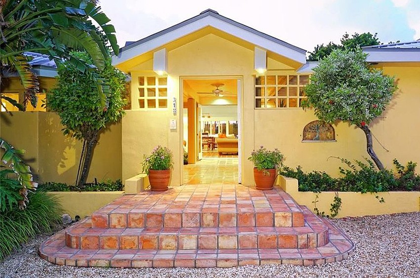 A home in John Ringling Estates tops all transactions in this week’s real estate. The home at 318 N. Washington Drive recently sold for $1.61 million.