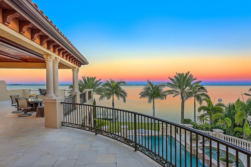 5060 Gulf of Mexico Drive.