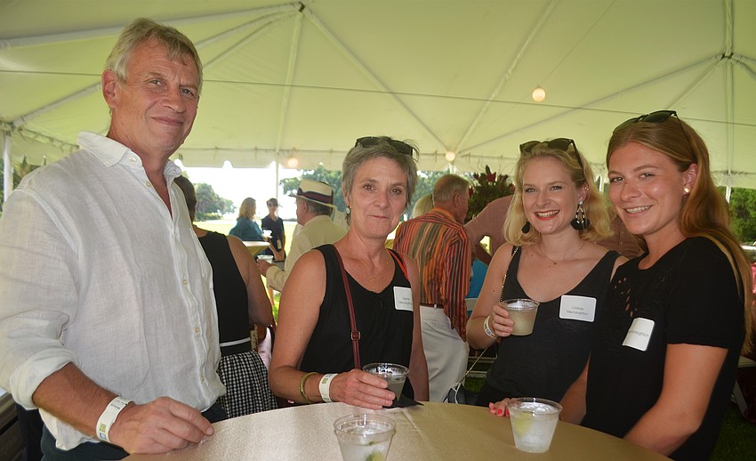 Peter Macnaughton, Daphne Macnaughton, Lindsay Macnaughton and Megan Macnaughton