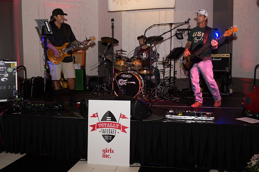 Version 3.0 entertained guests throughout the night.