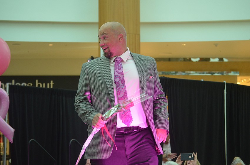 Lakewood Ranch's Alan Hansen says he saw firsthand the effect that breast cancer had on a manager at his Texas Roadhouse.