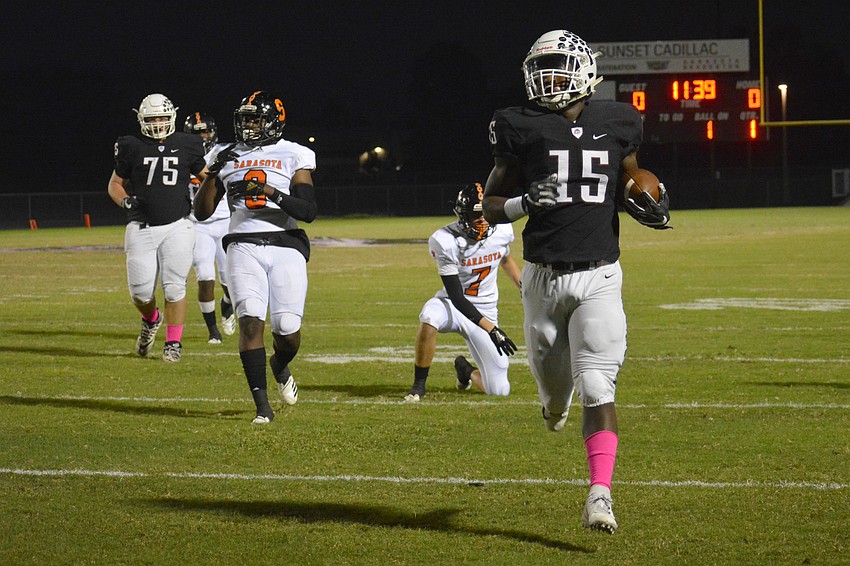 Pirates senior wideout Knowledge McDaniel waltzes into the end zone untouched. McDaniel finished with four touchdown catches.