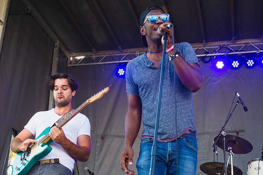 BABYL's Thomas Nagy and Benjamin Jacobs rock the stage.