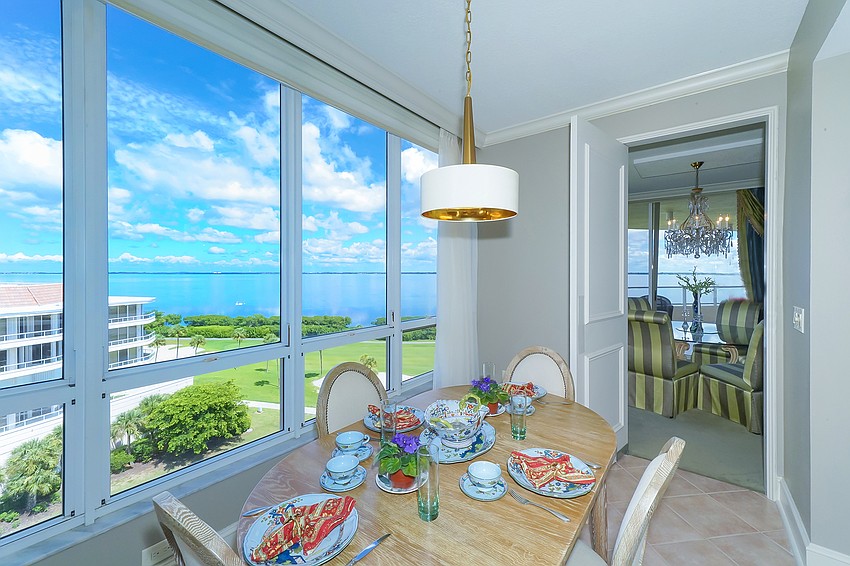 Views of the golf course and Sarasota Bay.