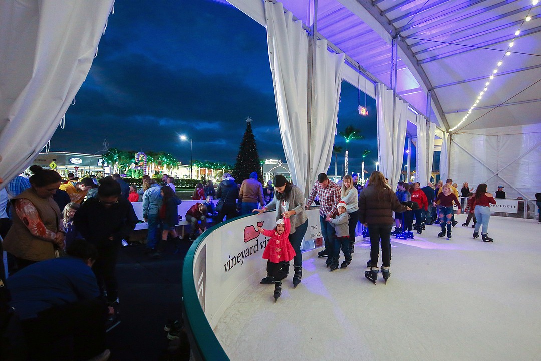 Woodland Hills Ice -Outdoor Ice Skating! in Woodland Hills, California -  Kid-friendly Attractions