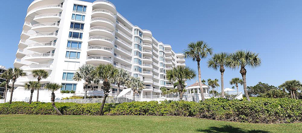 A condominium in The Pierre at 455 Longboat Club Road recently sold for $1 million. Built in 1990, it has three bedrooms, three baths and 2,470 square feet of living area. It previously sold for $900,000 in 2003.