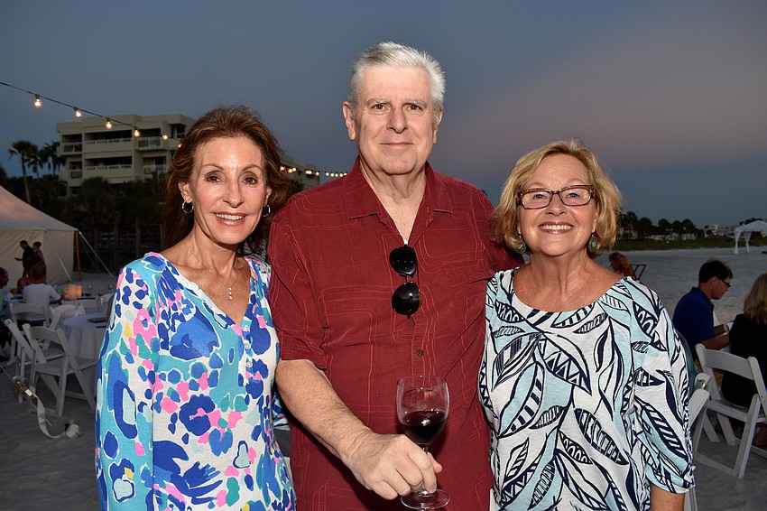 Linda Gidel and Gary and Barbara Ehlers