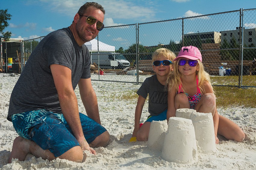 David Greenwood with his children Kailin and Callum