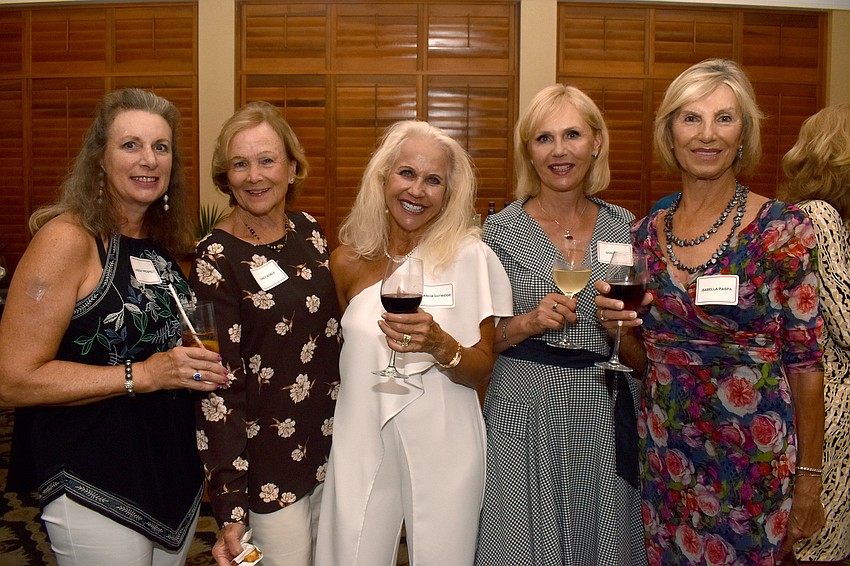 Lindsay Prospect, Cindy Noble, Marcia Gutridge, Gosia Pilch and Isabelle Paspa
