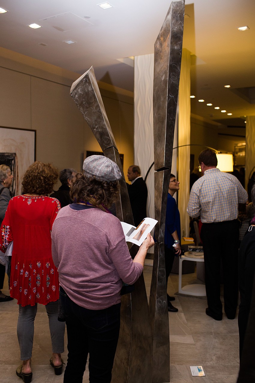 In addition to artwork, sculptures were also placed throughout the hotel.