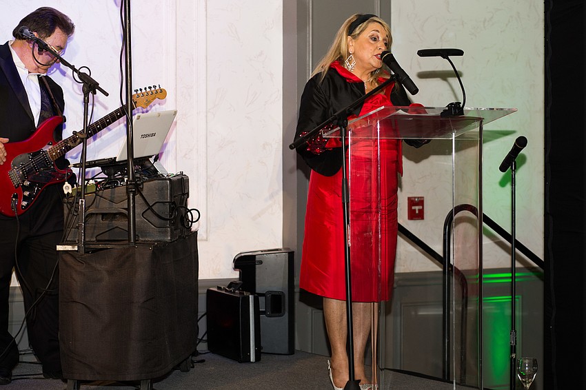 President Ida Zito thanks the sponsors.