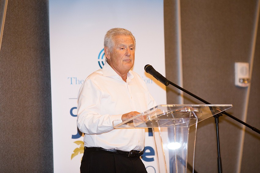 Federation President Michael Ritter addresses the audience.