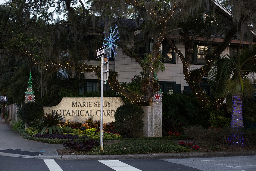 The light displays go out to the front of the entrance.