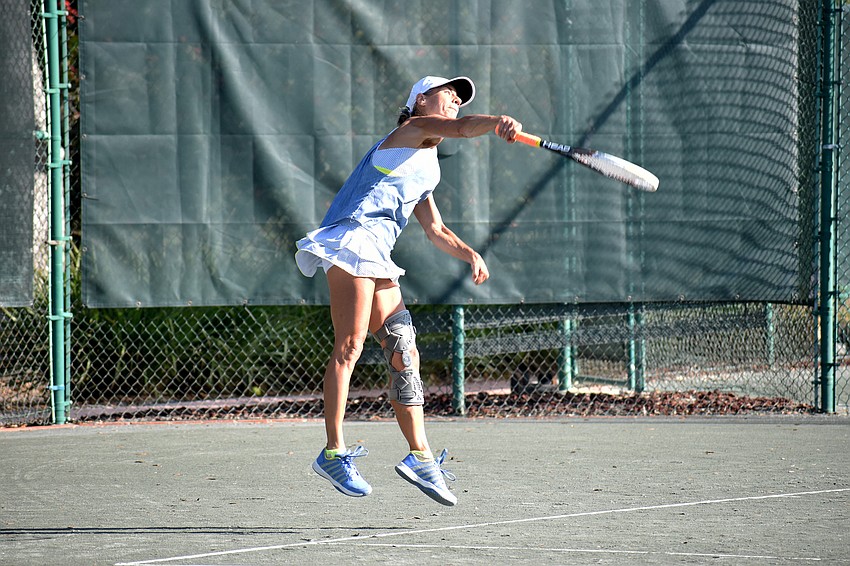 Angie Eason serves the ball during a final round on Jan. 13.