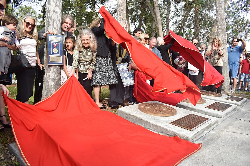 The 2019 class of inductees reveal their plaques on the Circus Ring of Fame surrounded by friends, family and fans.